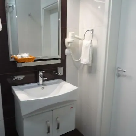 Apartment 13 *